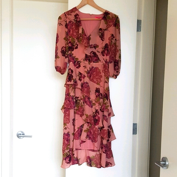 Betsey Johnson size 0 floral dress - Picture 1 of 4